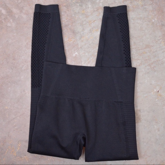 NWT Mono B Perforated & Ribbed Black Tights Leggings, Small - Style APH2682 - Picture 5 of 8